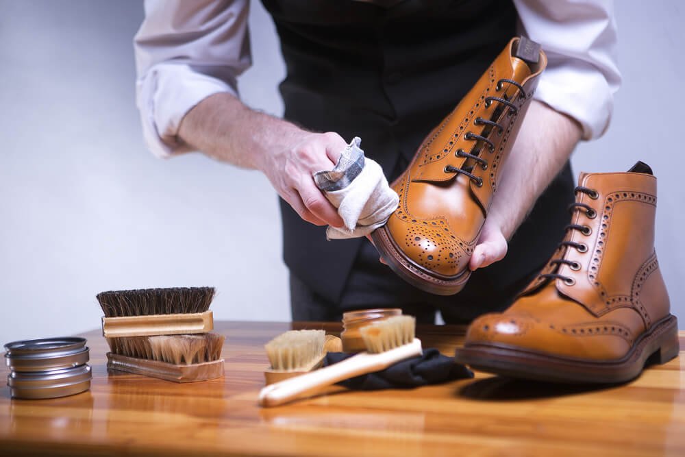 Comprehensive Shoe Cleaning Services in Dubai - Fast & Effective